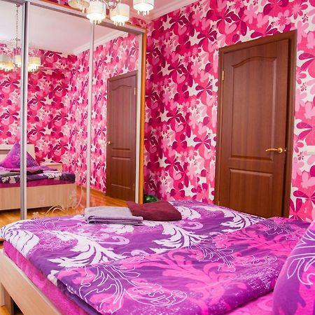 Apartment On Stalevariv Street 7 Zaporizhia Екстериор снимка