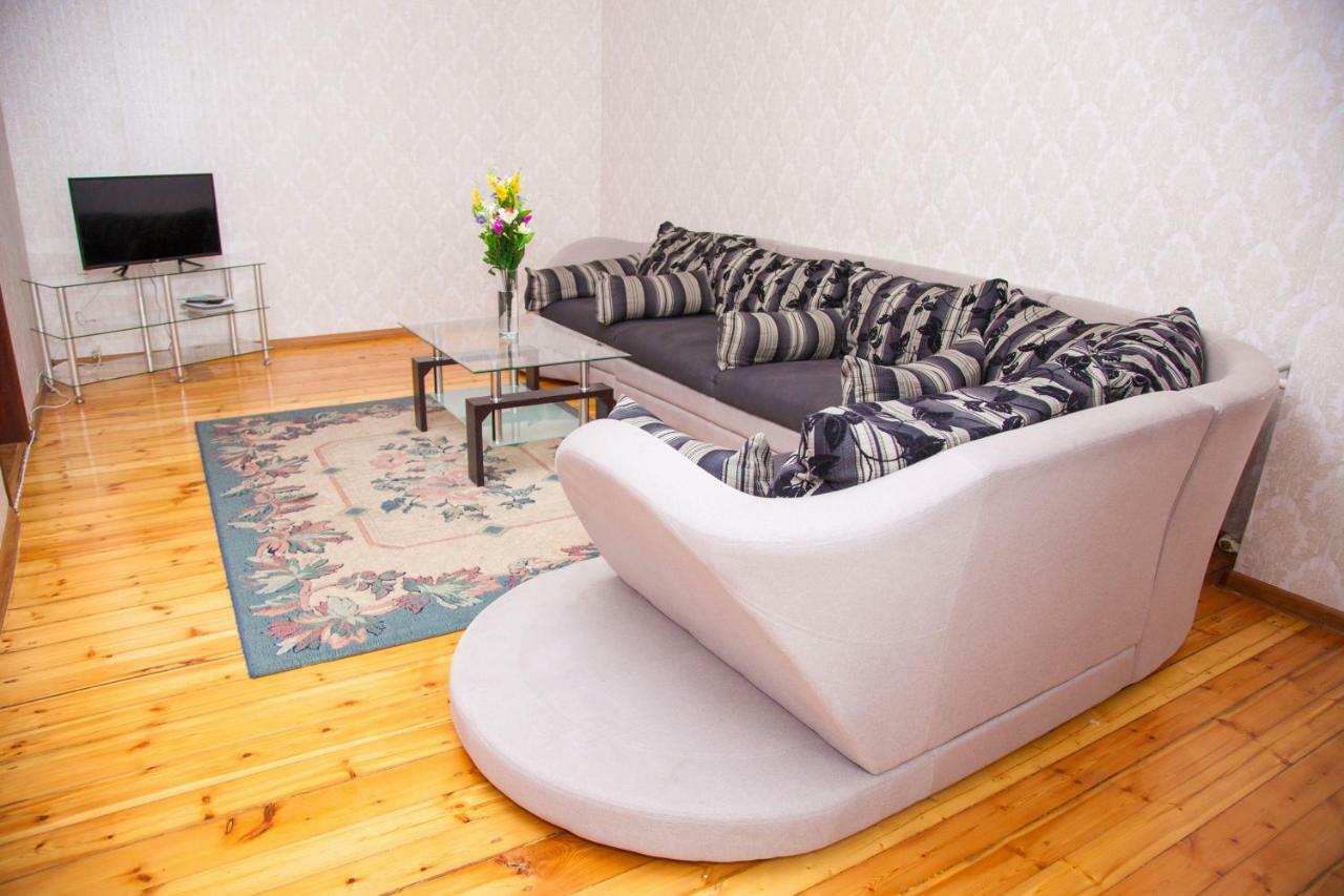 Apartment On Stalevariv Street 7 Zaporizhia Екстериор снимка