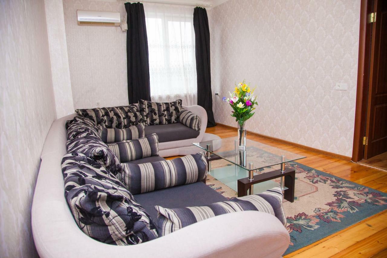 Apartment On Stalevariv Street 7 Zaporizhia Екстериор снимка